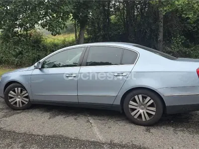 Usado VW Passat Advance 140 CV (102 kW) 2006 Azul Berlina