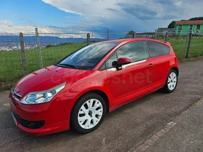 Käytetty Citroën C4 110 HP (80 kW) 2008 Punainen Sedan