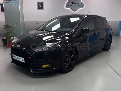 Usado Ford Focus ST 185 CV (136 kW) 2017 Negro Berlina