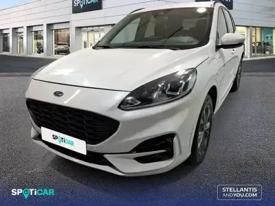 Usado Ford Kuga ST-Line 190 CV (139 kW) 2022 Gris SUV