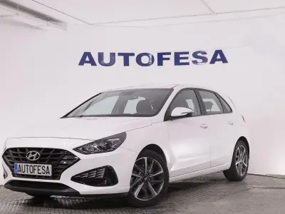 Usado Hyundai i30 110 CV (80 kW) 2023 Blanco