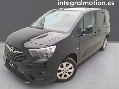 Usado Opel Combo Life Elegance 130 HP (95 kW) 2022