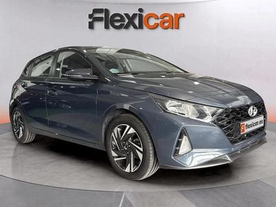 Gris Usado 2021 Hyundai i20 Berlina | 15.490 € (Precio justo)
