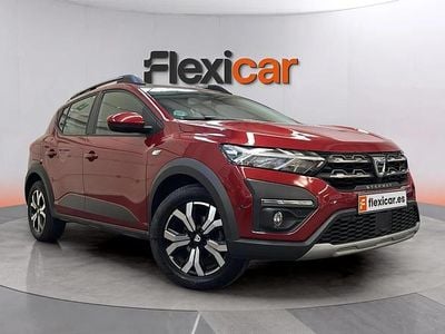 Usado Dacia Sandero Essentiel 101 CV (74 kW) 2021 Rojo Utilitario