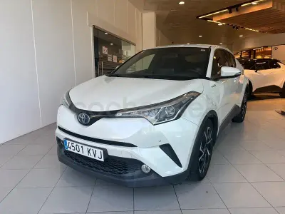 Usado Toyota C-HR Advance 122 CV (89 kW) 2019 Blanco SUV