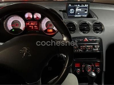 Usado Peugeot 308 CC Active 120 CV (88 kW) 2014 Negro Descapotable