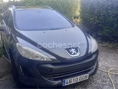 Usado Peugeot 308 SW 120 CV (88 kW) 2008 Gris / plata Familiar