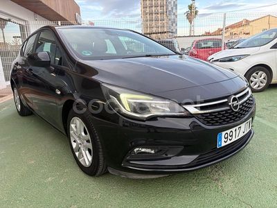 Negro Usado 2016 Opel Astra Selective Berlina | 7875 € (Precio justo)