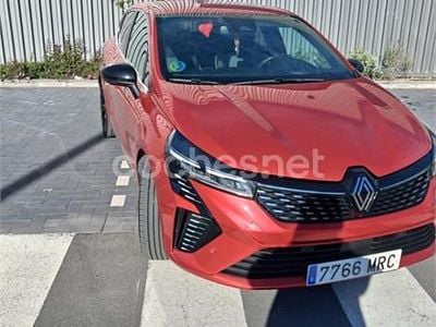 Usado Renault Clio V Techno 143 CV (105 kW) 2024 Rojo Berlina