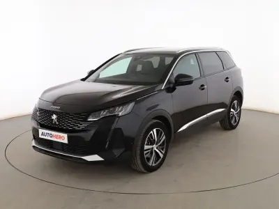 Usado Peugeot 5008 Allure 131 CV (96 kW) 2023 Negro SUV