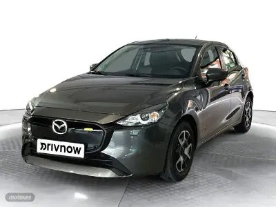 Usado Mazda 2 90 CV (66 kW) 2024 Gris Utilitario