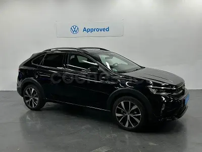 Usado VW Taigo R-line 150 CV (110 kW) 2022 Gris / plata SUV