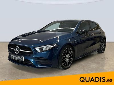 Usado Mercedes A180 AMG line 136 CV (100 kW) 2021 Azul Berlina