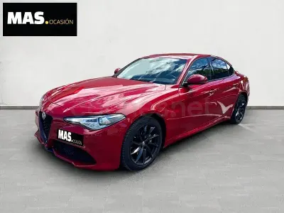 Usado Alfa Romeo Giulia Sprint 200 CV (147 kW) 2022 Rojo Berlina