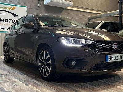 Usado Fiat Tipo Lounge 95 CV (69 kW) 2017 Marrón Utilitario