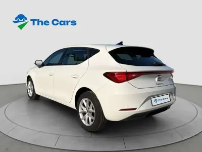 Usado Seat Leon Style 116 CV (85 kW) 2023 Blanco Berlina