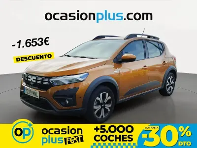Usado Dacia Sandero Expression 101 CV (74 kW) 2024 Naranja Berlina