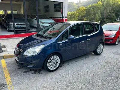 Usado Opel Meriva Cosmo 110 CV (80 kW) 2011 Azul Monovolumen