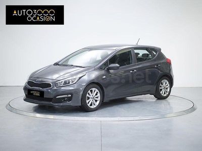 Usado Kia Ceed GT 90 CV (66 kW) 2017 Naranja Berlina