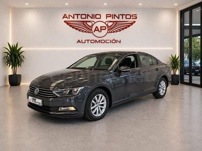 Begagnad VW Passat Advance 120 HK (88 kW) 2015 Grå Sedan