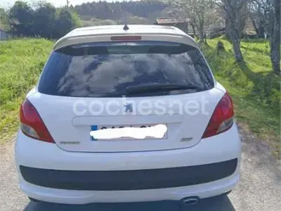 Usado Peugeot 207 Sport 112 CV (82 kW) 2010 Blanco Berlina