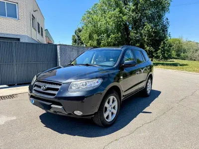 Usado Hyundai Santa Fe Comfort 155 CV (114 kW) 2008 Negro SUV