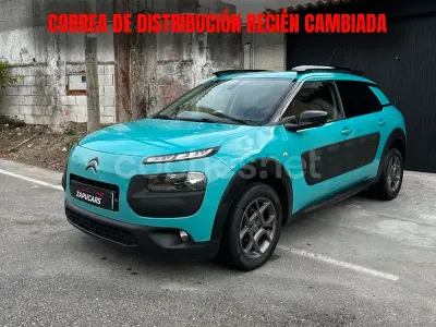 Usado Citroën C4 Cactus Shine 100 CV (73 kW) 2015 Verde Utilitario