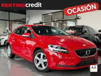 Usado Volvo V40 Kinetic 120 CV (88 kW) 2018 Rojo Berlina