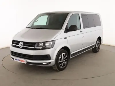 Usado VW Multivan Trendline 150 CV (110 kW) 2020 Plata Monovolumen