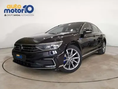 Käytetty VW Passat GTE 156 HP (114 kW) 2021 Sedan