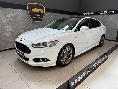 Usado Ford Mondeo ST-Line 160 CV (117 kW) 2017 Blanco Berlina