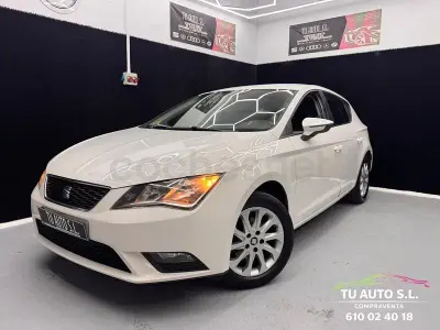 Usado Seat Leon Style 105 CV (77 kW) 2015 Blanco Berlina