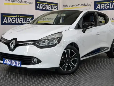 Usado Renault Clio IV Expression 75 CV (55 kW) 2013 Blanco Berlina