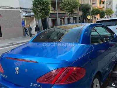 Usado Peugeot 307 CC 138 CV (101 kW) 2004 Azul Descapotable