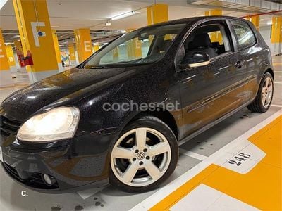 Usado VW Golf V Sportline 140 CV (102 kW) 2007 Negro Berlina