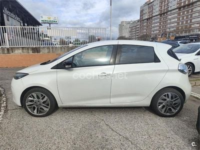 Usado Renault Zoe Intens 64 kW (88 CV) 2015 Eléctrico Utilitario