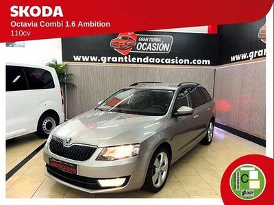 Beige Usado 2017 Skoda Octavia Ambition Familiar | 9980 € (Precio justo)
