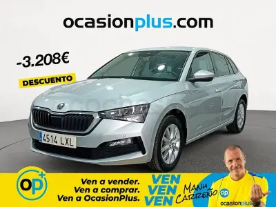 Usado Skoda Scala 150 CV (110 kW) 2022 Gris / plata Utilitario