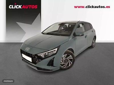 Usado Hyundai i20 100 CV (73 kW) 2025 Verde Utilitario