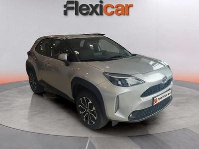 Usado Toyota Yaris Hybrid Active 116 CV (85 kW) 2024 Gris
