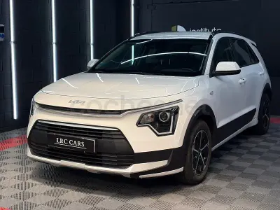 Usado Kia Niro 141 CV (103 kW) 2023 Blanco SUV