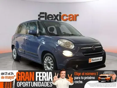 Usado Fiat 500L Lounge 120 CV (88 kW) 2018 Azul Monovolumen