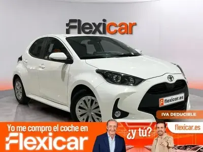 Usado Toyota Yaris Active 69 CV (50 kW) 2023 Blanco Utilitario
