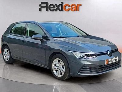 Usado VW Golf VIII Life 131 CV (96 kW) 2022 Gris Berlina