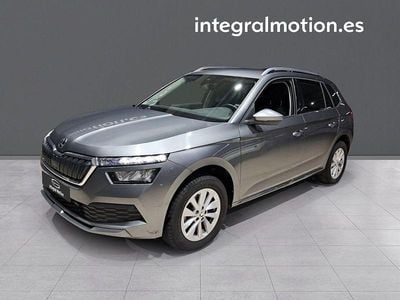 Usado Skoda Kamiq Selection 149 CV (109 kW) 2023 Gris SUV