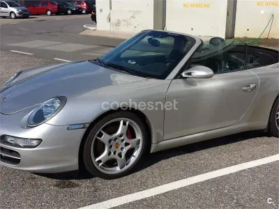 Usado Porsche 911 Carrera S Cabriolet 355 CV (261 kW) 2005 Gris / plata Descapotable