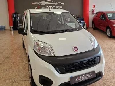 Używany Fiat Qubo Easy 77 KM (56 kW) 2017 Biały Minivan