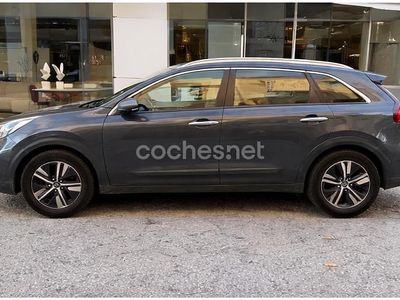 Usado Kia Niro 141 CV (103 kW) 2020 Negro SUV