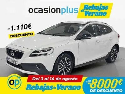 Usado Volvo V40 Momentum 120 CV (88 kW) 2017 Blanco SUV