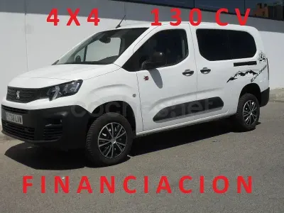 Usado Peugeot Rifter Active 130 CV (95 kW) 2021 Blanco Monovolumen